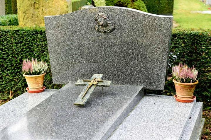 Entretien de tombes Lunéville